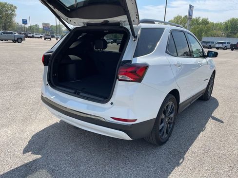 Used 2024 Chevrolet Equinox RS image 29