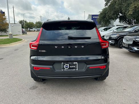 New 2026 Volvo EX40 Plus w/ Climate Package image 5