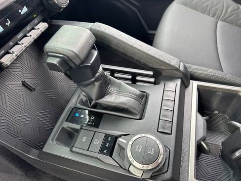 Used 2024 Toyota Tacoma SR5 image 18