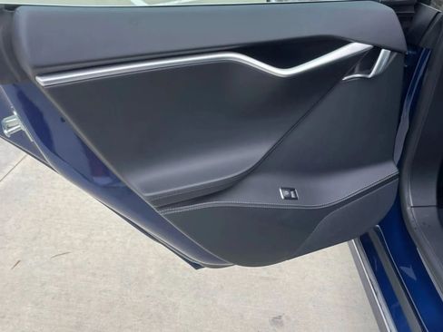 Used 2018 Tesla Model S 75D image 33