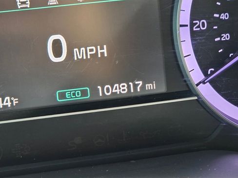 Used 2020 Kia Niro LXS image 27