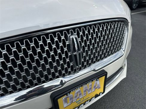 Used 2019 Lincoln MKZ Reserve image 10
