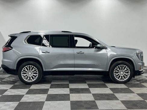 Used 2025 GMC Acadia Denali AWD/4WD image 11