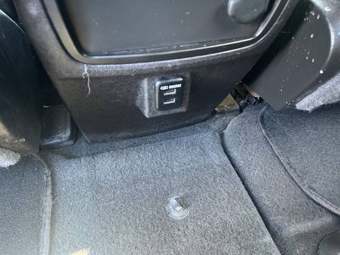 Used 2015 GMC Acadia SLE AWD/4WD image 39