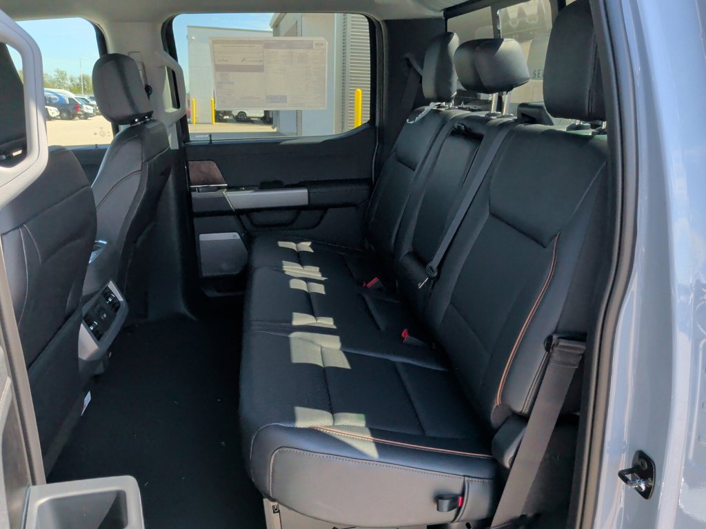 New 2027 Ford F350 Lariat w/ Lariat Premium Package AWD/4WD image 39