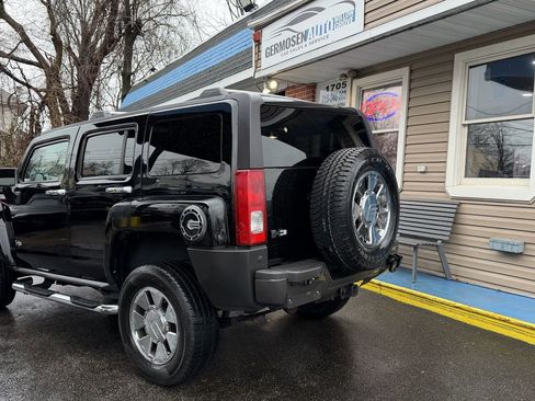 Used 2007 HUMMER H3 image 3
