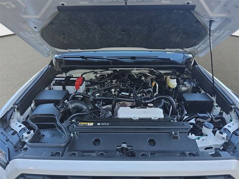 Used 2025 Toyota 4Runner TRD Off-Road Premium w/ Tow Technology Package image 35