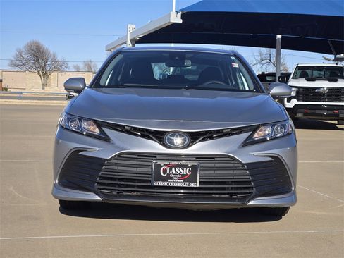 Used 2024 Toyota Camry LE image 2