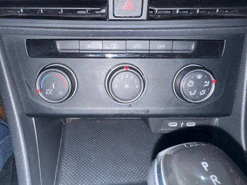 Used 2024 Volkswagen Jetta S FWD image 35