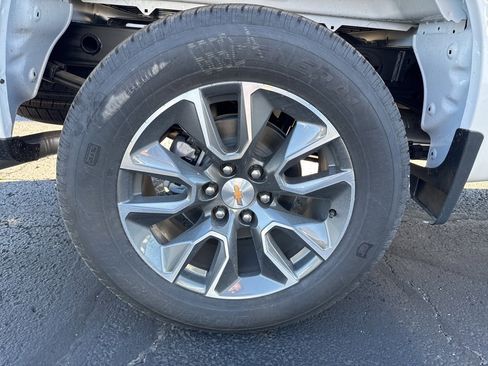 New 2025 Chevrolet Silverado 1500 LT image 14