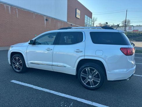 Used 2018 GMC Acadia Denali w/ Technology Package AWD/4WD image 5