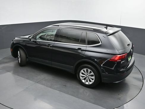 Used 2019 Volkswagen Tiguan SEL AWD/4WD image 37