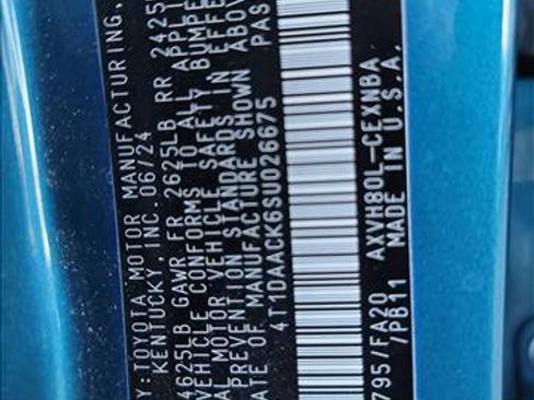 Used 2025 Toyota Camry LE image 22