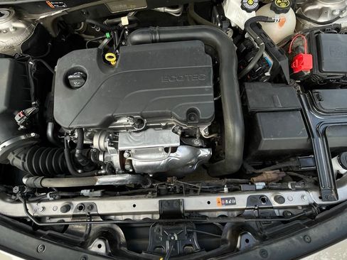 Used 2024 Chevrolet Malibu LT image 26