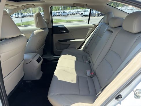 Used 2016 Honda Accord EX-L image 30