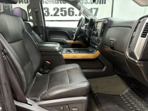 Used 2015 Chevrolet Silverado 2500 LTZ w/ Duramax Plus Package AWD/4WD image 23