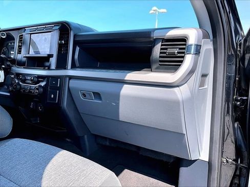 Used 2024 Ford F250 XL w/ STX Appearance Package AWD/4WD image 13