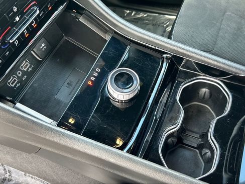 Used 2023 Jeep Grand Cherokee Altitude image 15