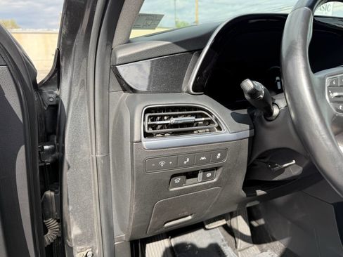 Used 2021 Hyundai Palisade Limited w/ Cargo Package AWD/4WD image 12