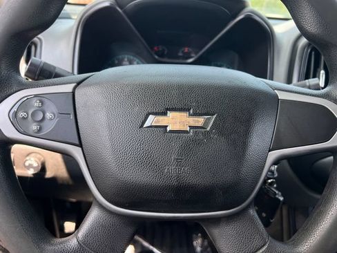 Used 2017 Chevrolet Colorado W/T w/ WT Convenience Package RWD image 13