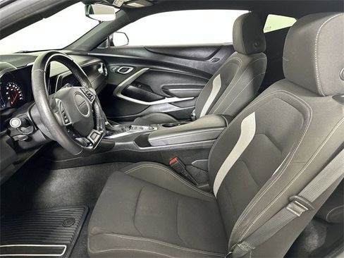 Used 2019 Chevrolet Camaro SS image 20