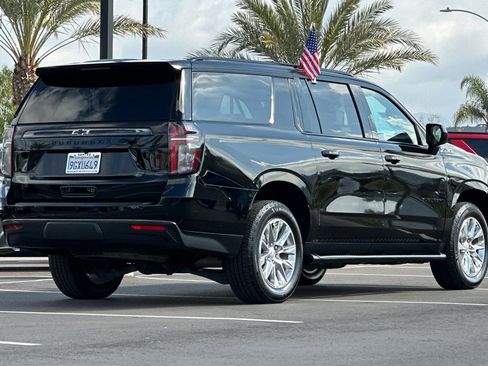 Used 2022 Chevrolet Suburban Z71 image 4