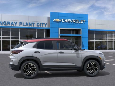 New 2026 Chevrolet TrailBlazer RS w/ Convenience Package FWD image 5