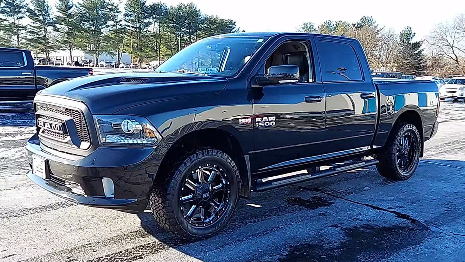 Used 2017 RAM 1500 Sport w/ Convenience Group AWD/4WD image 4