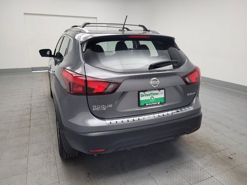 Used 2018 Nissan Rogue Sport SV w/ SV Technology Package AWD/4WD image 6
