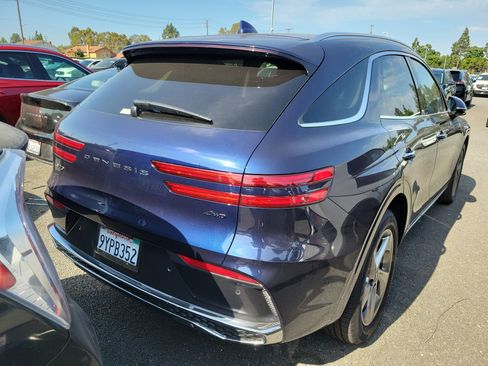 Used 2026 Genesis GV70 2.5T Advanced AWD/4WD image 5