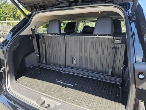 New 2026 Toyota Highlander XLE AWD/4WD image 15