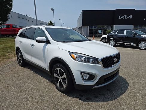 Used 2018 Kia Sorento EX AWD/4WD image 1