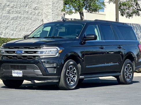 Used 2024 Ford Expedition Max XLT image 8