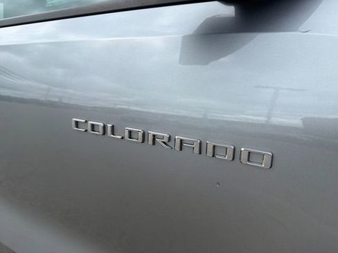 Used 2023 Chevrolet Colorado Trail Boss w/ Technology Package AWD/4WD image 7