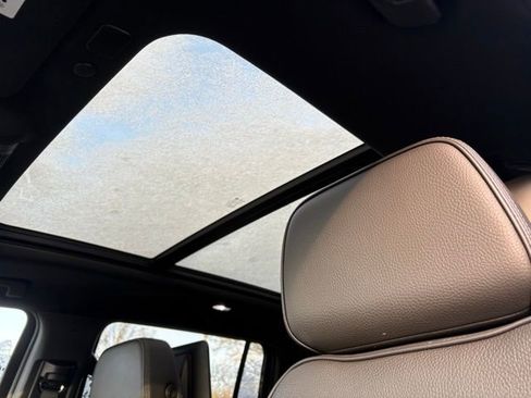 Used 2021 GMC Yukon XL Denali w/ Denali Premium Package image 41