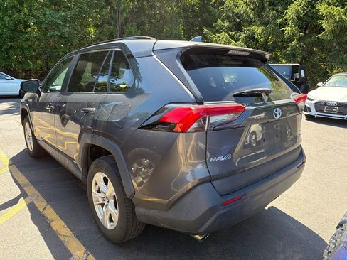 Used 2020 Toyota RAV4 XLE w/ Convenience Package AWD/4WD image 6