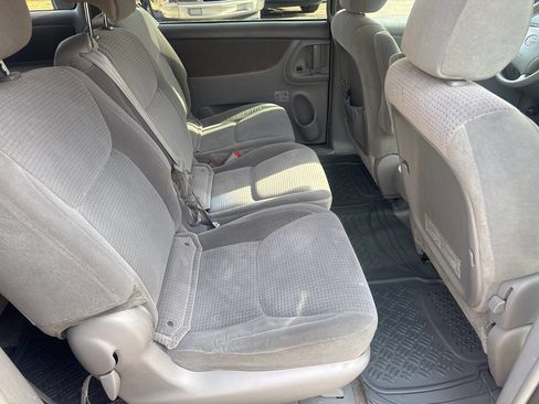 Used 2006 Toyota Sienna LE image 10