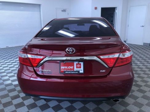 Used 2015 Toyota Camry SE image 13