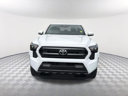Used 2025 Toyota Tacoma SR5 RWD image 2