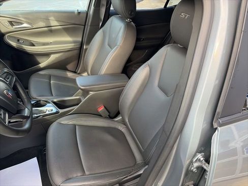 Used 2024 Buick Encore GX Sport Touring image 7