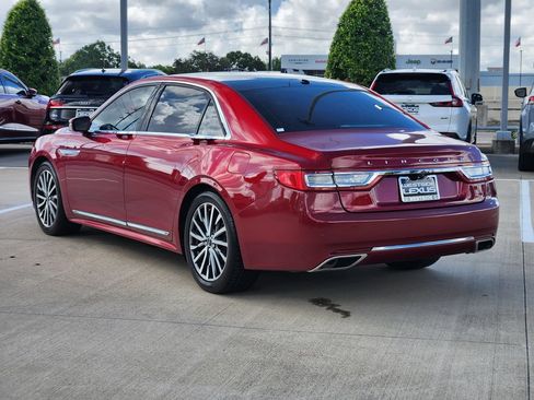 Used 2017 Lincoln Continental Select w/ Climate Package AWD/4WD image 5