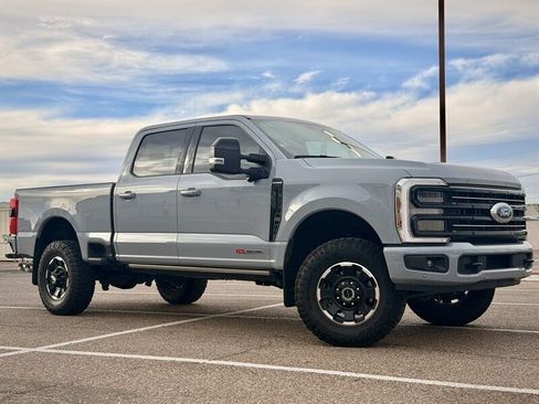 Used 2025 Ford F350 Platinum w/ Tremor Off-Road Package AWD/4WD image 1