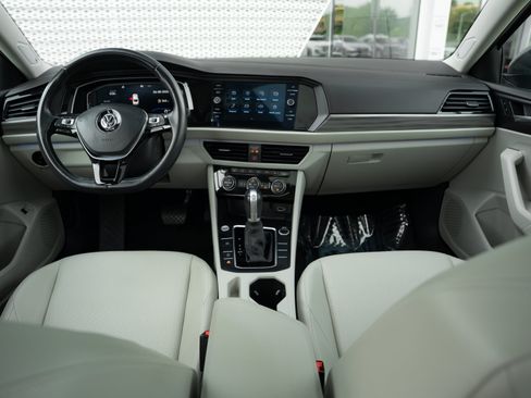 Used 2019 Volkswagen Jetta SEL FWD image 8