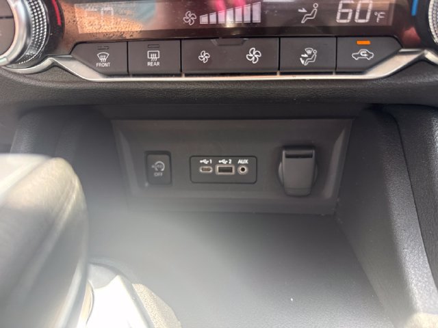 Used 2025 Nissan Sentra SV w/ All-Weather Package FWD image 26