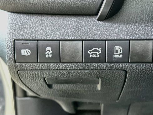 Used 2019 Toyota Camry XSE FWD image 12