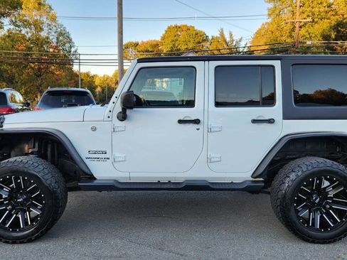 Used 2016 Jeep Wrangler Unlimited Sport w/ Quick Order Package 24S AWD/4WD image 5