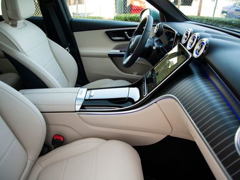 New 2026 Mercedes-Benz GLC 300 4MATIC image 19