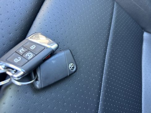 Used 2022 Volkswagen Atlas Cross Sport SE image 20