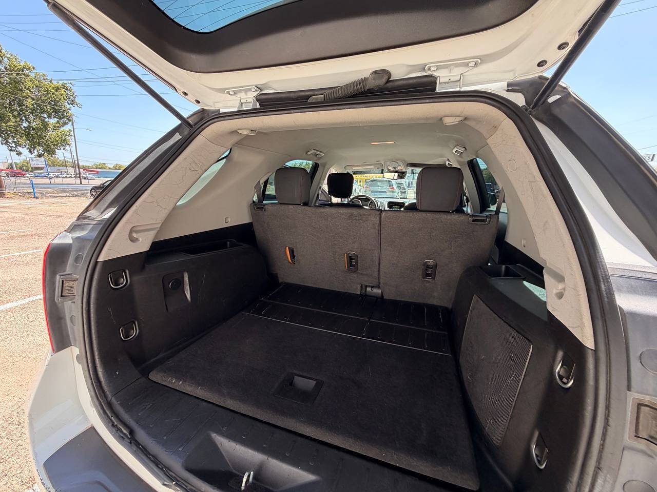 Used 2017 Chevrolet Equinox LS w/ LPO, Protection Package FWD image 18