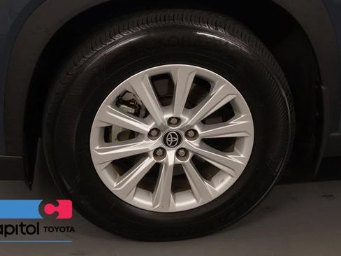 Certified 2024 Toyota Grand Highlander AWD image 8